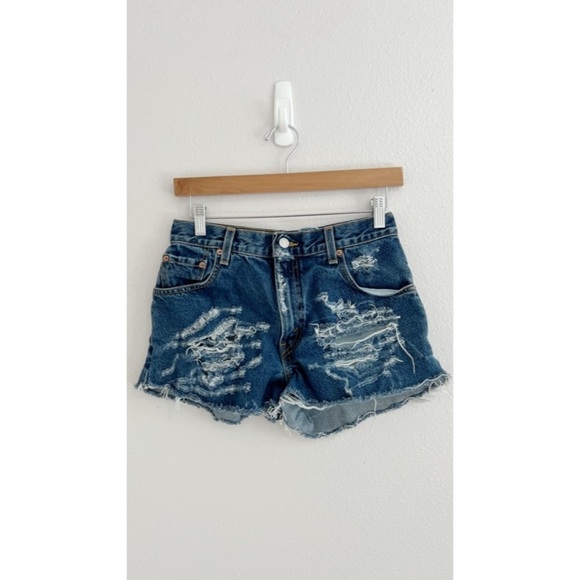 Vintage Levi's Dark Wash Distressed Upcycled Denim 550 Shorts 26 - Picture 1 of 8